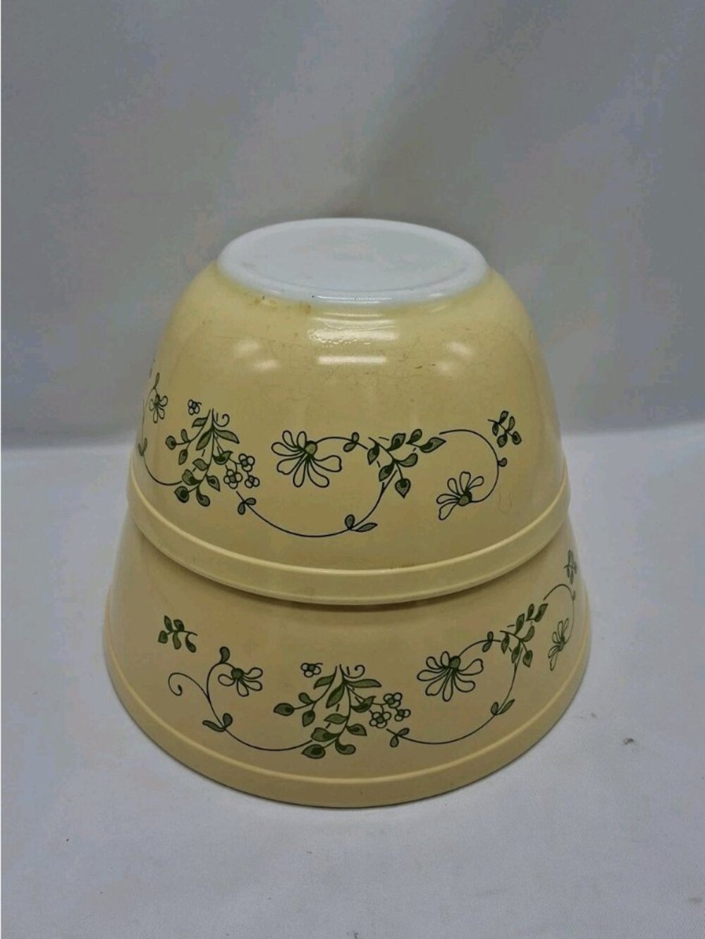 Vintage PYREX Shenandoah 2 Mixing Bowls Set 402 403- Beige & Green Floral